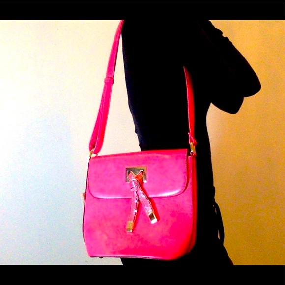 NWT VEGAN Pink cross body purse - Picture 4 of 13